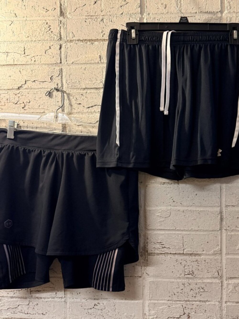 Under Armour Womens Large Running Shorts Lot 2 HeatGear 2 in 1 Athletic Black